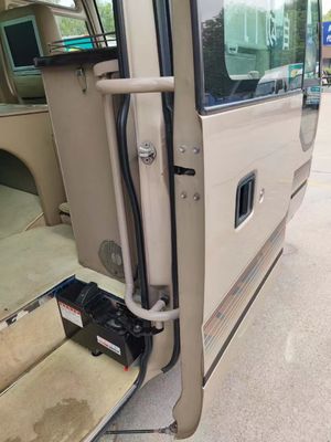 23 θέσεις Χρησιμοποιούμενο λεωφορείο με χειροκίνητο κιβώτιο μετάδοσης