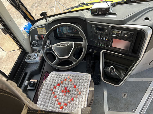 52 Θέσεις Χρησιμοποιημένα Σχολικά Λεωφορεία Για τη Μεταφορά Μαθητών