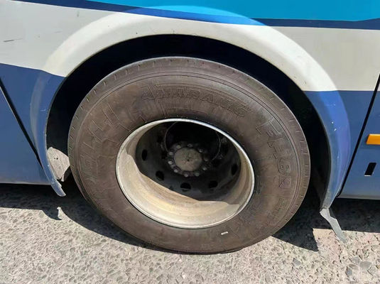 Ανθεκτικό μεταχειρισμένο λεωφορείο Yutong 47 θέσεις LHD μεταχειρισμένο ταξιδιωτικό λεωφορείο με 2 πόρτες