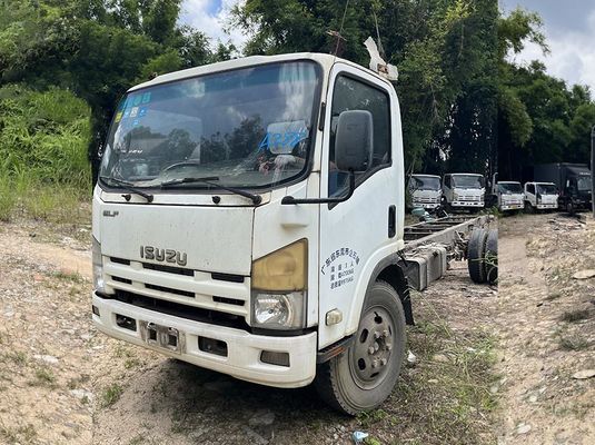 Isuzu μεταχειρισμένο φορτηγό φορτηγό 4KH1Δηζελοκινητήρα φορτηγό με 2 πόρτες για τη μεταφορά βαρέων φορτίων