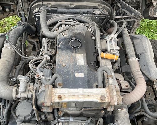Χρησιμοποιημένο φορτηγό Isuzu ELF 600p φορτηγό φορτηγό 4KH1 κινητήρα ντίζελ και λευκό σώμα