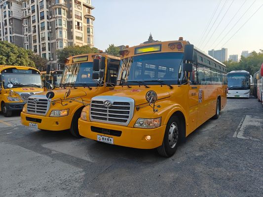 56 Θέσεων Κινητήρας Diesel Αριστερό Τιμόνι KLQ6106XQE4 Μεταχειρισμένο Σχολικό Λεωφορείο Κατασκευασμένο στην Κίνα