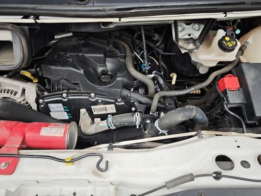 14 θέσεις μεταχειρισμένο μίνι λεωφορείο ντίζελ Jiangling Transit CN-4 φορτηγάκι με 145km / h μέγιστη ταχύτητα