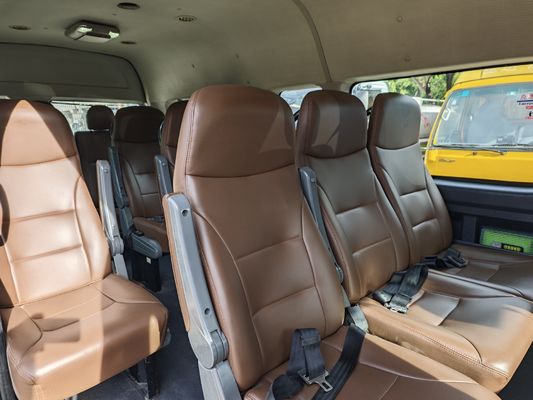 Δάμα Ντίζελ Χρησιμοποιούμενο μίνι λεωφορείο 15 θέσεις για μεταφορά ανθρώπων Γενικές διαστάσεις L x W x H mm 5380×1880×2285